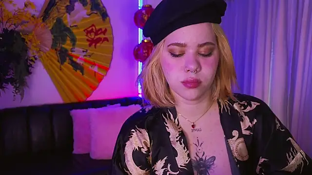 albaismynameX online show from 28, 10, 2025