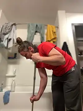 Snapshot of SexyB214 chatting on 11, 11, 2025 SexyB214 online show from 11, 11, 2025