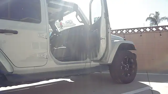 Snapshot of NatalieKneals chatting on 29, 10, 2025 NatalieKneals online show from 29, 10, 2025