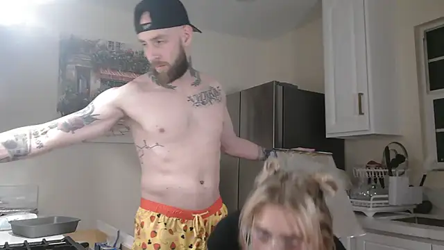 Snapshot of NatalieKneals chatting on 13, 11, 2025 NatalieKneals online show from 13, 11, 2025