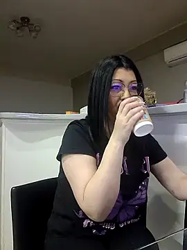 Milf Abigail online show from 9, 3, 2025