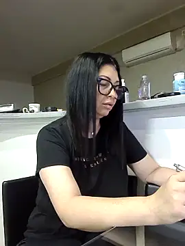 Milf Abigail online show from 12, 9, 2025