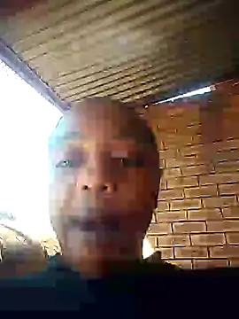 Snapshot of Bustybabe4Uxx chatting on 23, 10, 2025 Bustybabe4Uxx online show from 23, 10, 2025