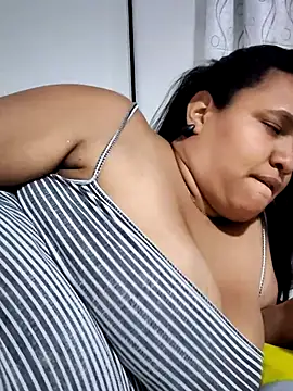 Snapshot of Mia_Adell_11 chatting on 1, 2, 2025 Mia Adell 11 online show from 1, 2, 2025