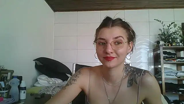 SweetyBabyDemon online show from 20, 9, 2025