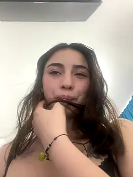 Damian n Maya online show from 2, 12, 2024