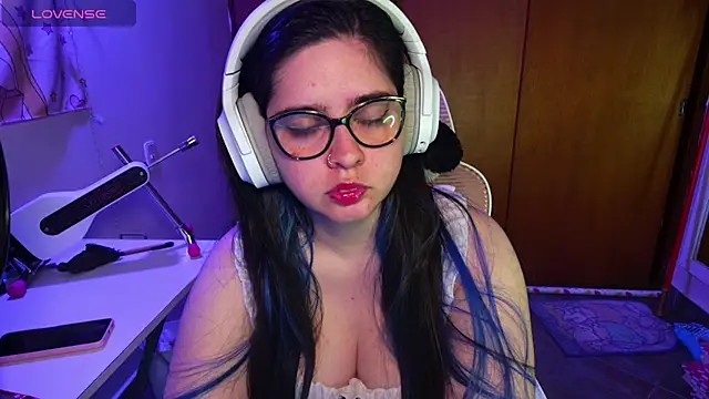 Vallolet Spencer online show from 13, 2, 2025