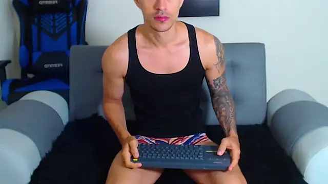 Tristan-bm online show from 7, 1, 2025