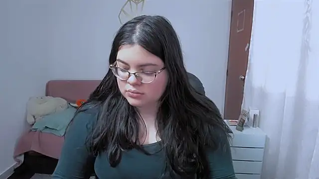 Snapshot of Aria_Fullbuster chatting on 26, 11, 2025 Aria Fullbuster online show from 26, 11, 2025