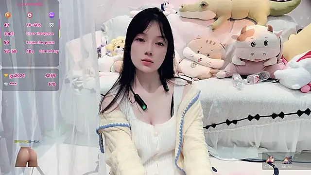 AKiKi711 online show from 2, 12, 2025