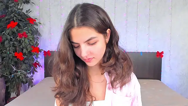 Milana Crystal  online show from 29, 12, 2024