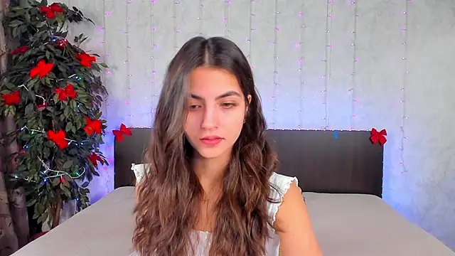 Milana Crystal  online show from 17, 1, 2025