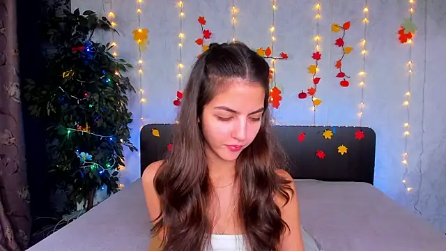 Milana Crystal  online show from 21, 11, 2025