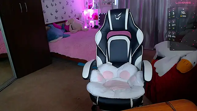 Snapshot of Sidney_blush chatting on 27, 2, 2026 Sidney blush online show from 27, 2, 2026