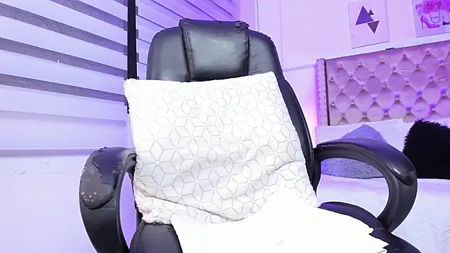 Danna Ramiirez online show from 24, 12, 2024