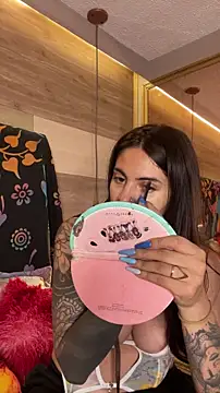 Cori Paige online show from 15, 12, 2025