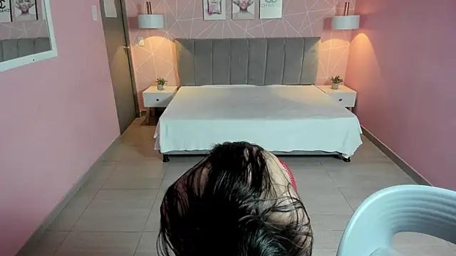 zara  sweet online show from 4, 1, 2025