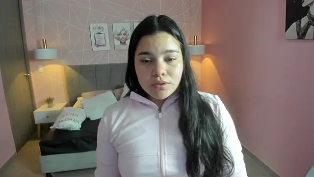 zara  sweet online show from 4, 3, 2026