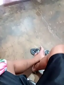 Snapshot of rau_4455 chatting on 18, 12, 2025 rau 4455 online show from 18, 12, 2025