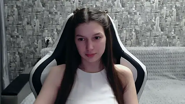 MissMiaCutie online show from 1, 3, 2025