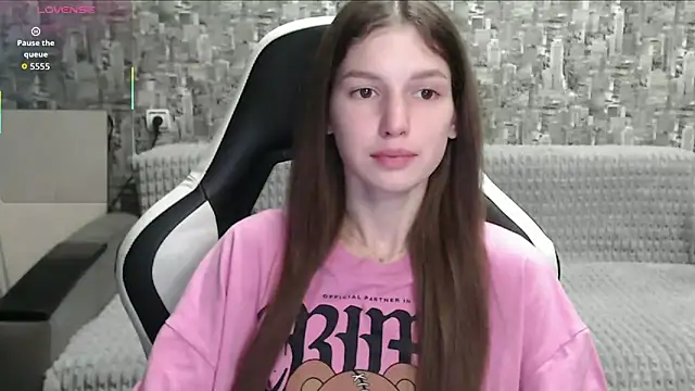 MissMiaCutie online show from 7, 10, 2025