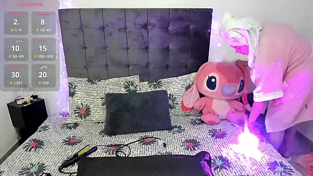 Kylie2211 online show from 29, 10, 2025