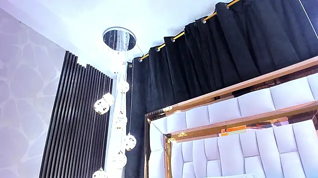 SarayRoyse online show from 17, 2, 2026