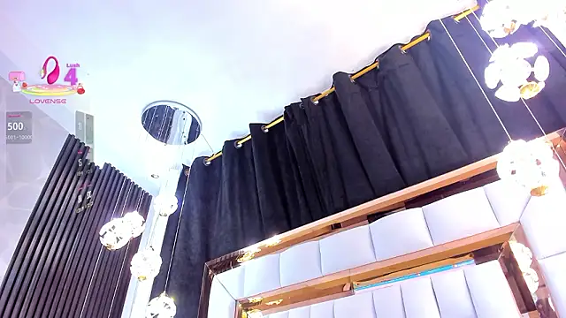 SarayRoyse online show from 11, 3, 2026