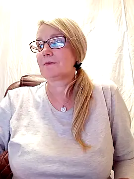 irinamaux online show from 13, 2, 2025