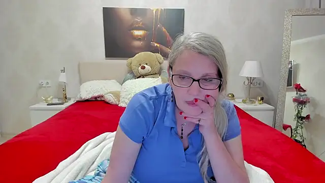 irinamaux online show from 14, 2, 2025