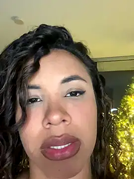 Brunettexio online show from 17, 12, 2025