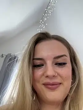LexyGold online show from 17, 9, 2025