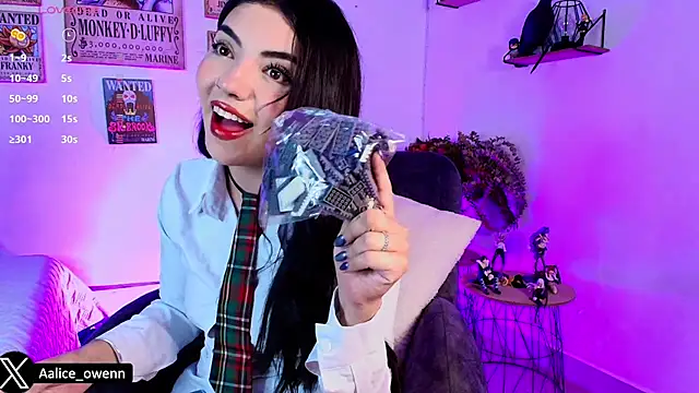 Aliceowenn online show from 11, 10, 2025