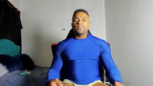 estebanlobo- online show from 19, 11, 2025