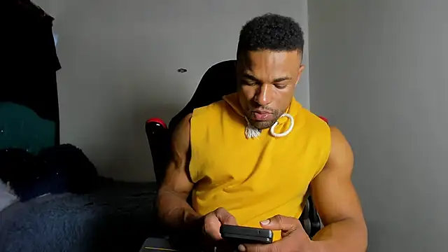 estebanlobo- online show from 21, 11, 2025