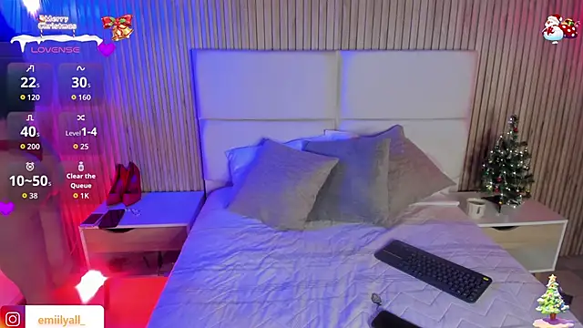 EmilyAllen  online show from 19, 12, 2025