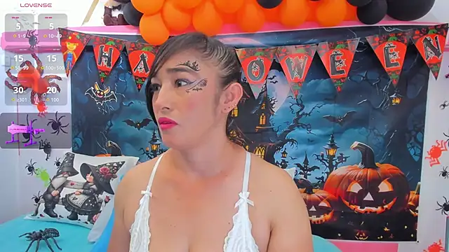 charlotte-11 online show from 13, 10, 2025