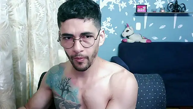 Snapshot of ponzothc chatting on 13, 11, 2025 ponzothc online show from 13, 11, 2025