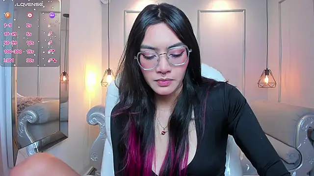 AzuraKindong online show from 14, 10, 2025