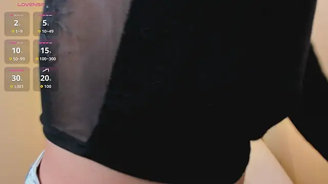 AzuraKindong online show from 4, 3, 2026