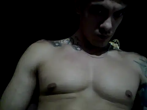 Snapshot of Skater29xx2 chatting on 11, 12, 2024 Skater29xx2 online show from 11, 12, 2024