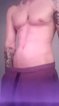 Snapshot of Skater29xx2 chatting on 16, 1, 2025 Skater29xx2 online show from 16, 1, 2025