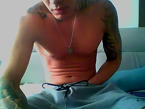 Snapshot of Skater29xx2 chatting on 22, 1, 2025 Skater29xx2 online show from 22, 1, 2025