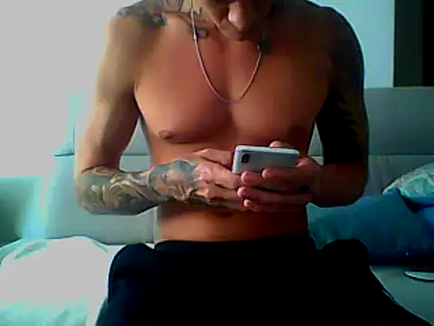 Snapshot of Skater29xx2 chatting on 22, 1, 2025 Skater29xx2 online show from 22, 1, 2025