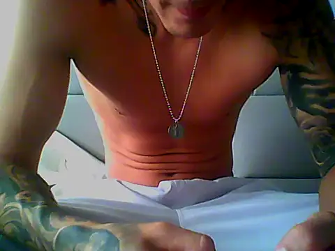 Snapshot of Skater29xx2 chatting on 27, 1, 2025 Skater29xx2 online show from 27, 1, 2025