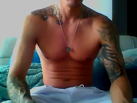 Snapshot of Skater29xx2 chatting on 6, 2, 2025 Skater29xx2 online show from 6, 2, 2025