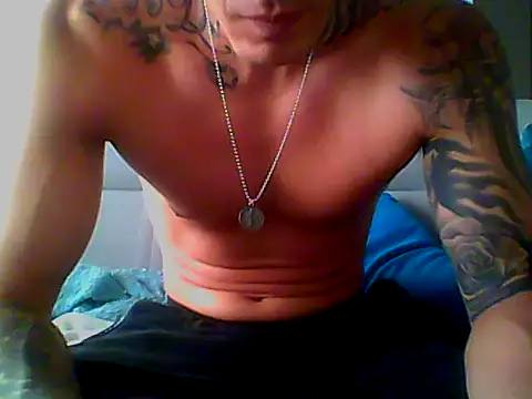 Snapshot of Skater29xx2 chatting on 7, 2, 2025 Skater29xx2 online show from 7, 2, 2025