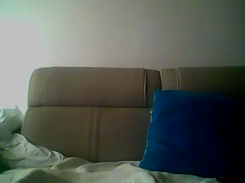 Snapshot of Skater29xx2 chatting on 15, 2, 2025 Skater29xx2 online show from 15, 2, 2025