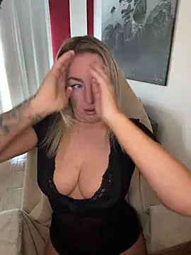 Snapshot of ChristyAdair chatting on 4, 3, 2025 ChristyAdair online show from 4, 3, 2025