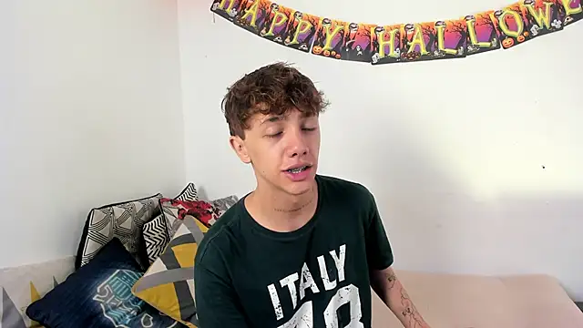 Tomy Rox online show from 6, 10, 2025